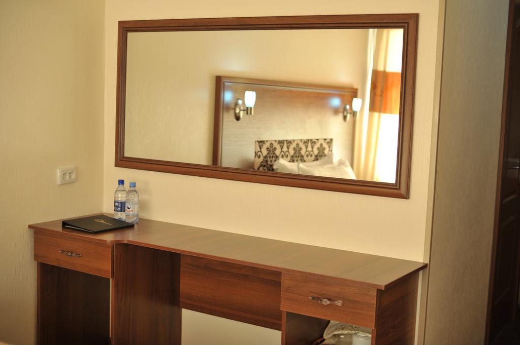 Dostyk Hotel Shymkent Exterior photo